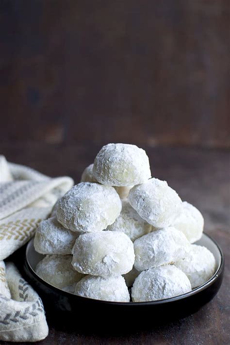 Mexican Wedding Cookies Recipe - Cook's Hideout