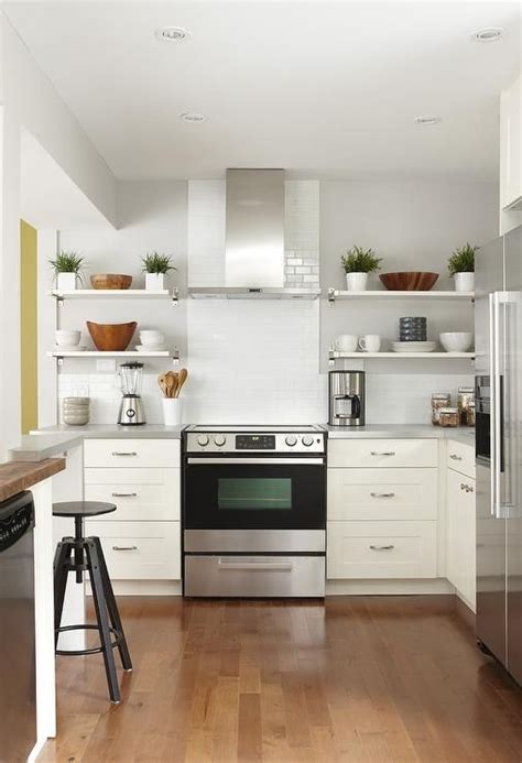 Amazing kitchen features white cabinets | White modern kitchen, Ikea small kitchen, Ikea kitchen ...