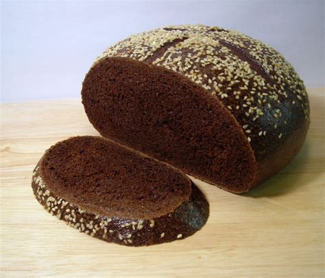 Pumpernickel Rye Loaf a la Whole Foods Market | Whole food recipes, Whole foods market ...