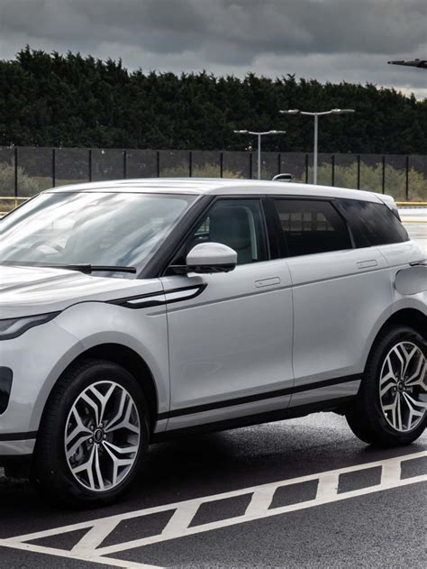 2021 Range Rover Evoque PHEV Review - Automotive Daily