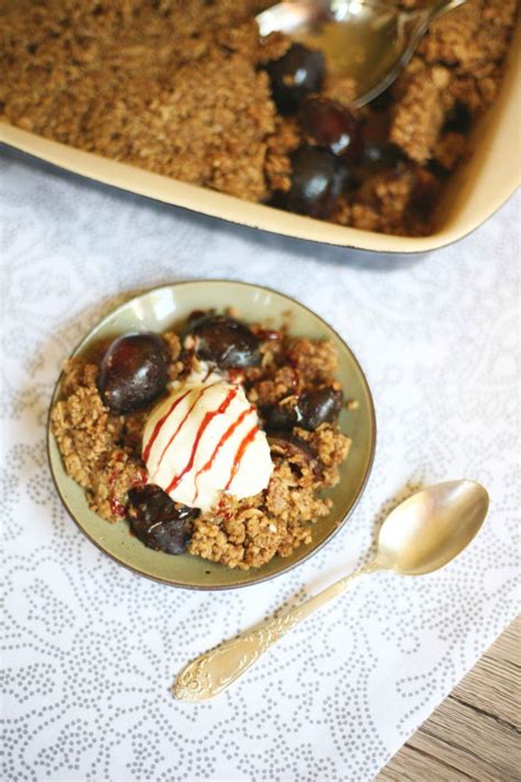 Plum Crumble with Crunchy Walnut Oat Topping Recipe - My Pure Plants ...