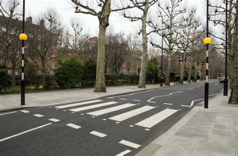 Road crossings explained - zebra, pelican, puffin and toucan crossings | RAC Drive