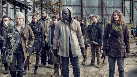 How ‘The Walking Dead’ Costume Designer Gave the Final Season a Fashionable Edge – The Hollywood ...