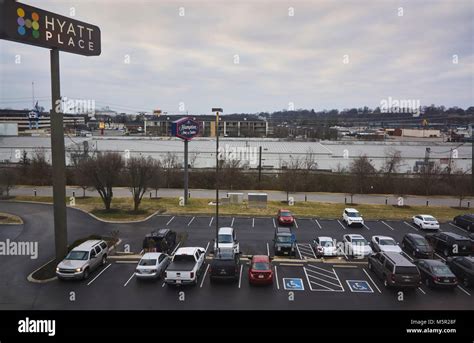 Parking lot of the Hyatt Place Nashville - Opryland Stock Photo - Alamy