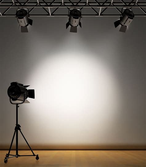 Features of Studio Lights and their Buying Tips | Home studio photography, Photography studio ...