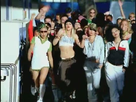 Hollaback Girl [Music Video] - Gwen Stefani Image (18761206) - Fanpop