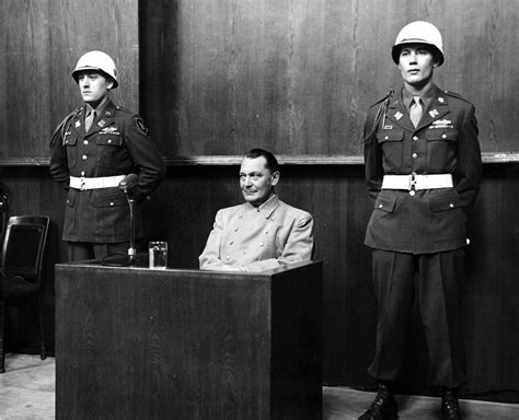 Hermann Göring at the Nuremberg Trials, 1946 [2362 x 1914] : r/HistoryPorn