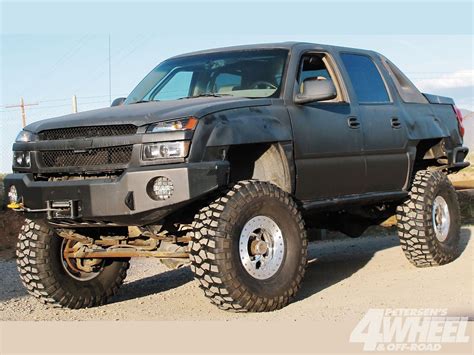 Chevy Avalanche Off Road Bumpers http://www.4wheeloffroad.com/techarticles/body/131_1207_how_to ...