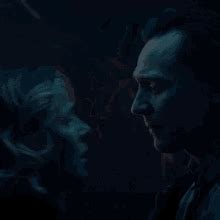 Sylvie Kiss Loki Kissing GIF - Sylvie Kiss Loki Kissing Kiss - Discover ...