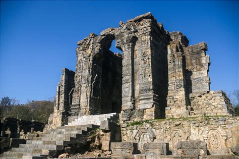 MARTAND SUN TEMPLE GUIDE - THE LOST HINDU TEMPLE OF KASHMIR - A Soul Window