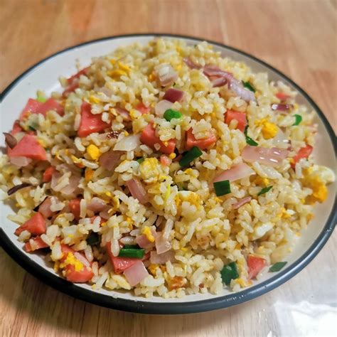 Southern Chinese Egg Fried Rice - My Chinese Home Kitchen