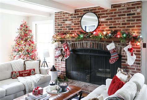 Family Room Christmas Decoration Ideas - Holiday Decor Tips