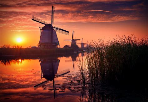 Kinderdijk Sunrise | From my recent Europe trip. N8B_2573 10… | Flickr