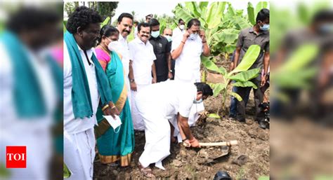 Edappadi K Palaniswami makes a statement with a spade | Chennai News ...