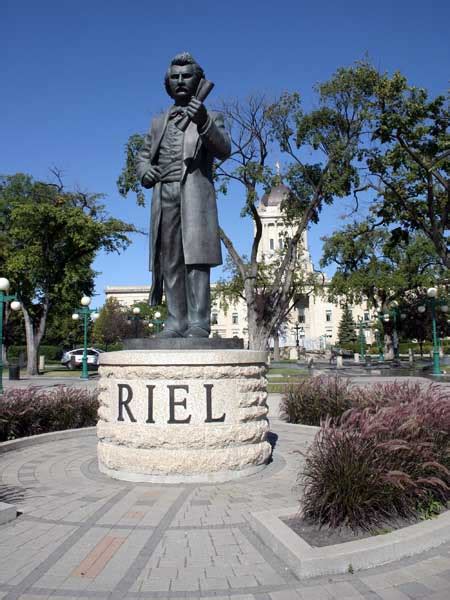 Historic Sites of Manitoba: Louis Riel Statue (Assiniboine Avenue, Winnipeg)