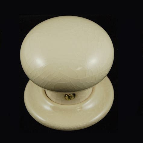 Cream ceramic door knobs – Door Knobs