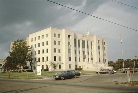 [Brazoria County Courthouse] - The Portal to Texas History