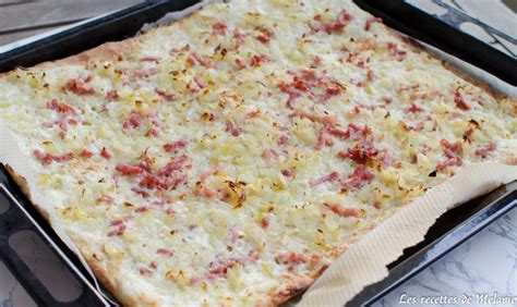 La tarte flambée alsacienne ou Flammenkueche