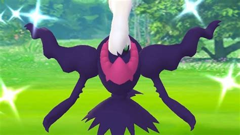 Choc sur Pokémon Go : Darkrai shiny s’échappe à cause d’un bug - Dexerto.fr