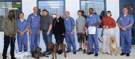 Top Dog: NWFRC inmates train dogs for adoption | Washington County News