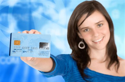 Debit Cards for Teens Under 18 | What You Should Know About Cards for Your Teenager – AdvisoryHQ