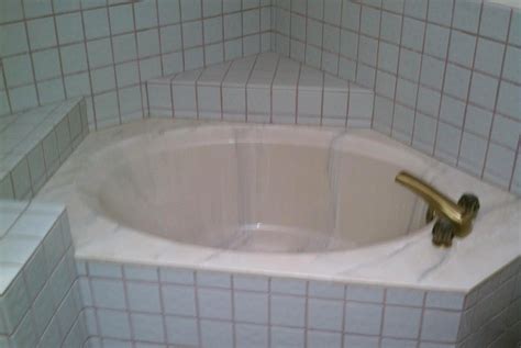 Bathtub Reglazing - Ace Perma-Glaze