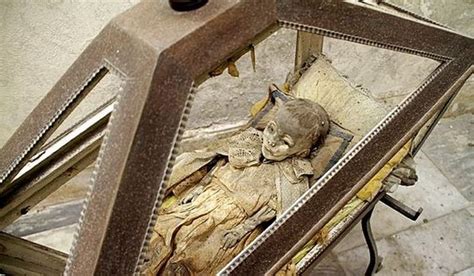 These Catacombs Are Creepier Than Any Horror Movie - Barnorama