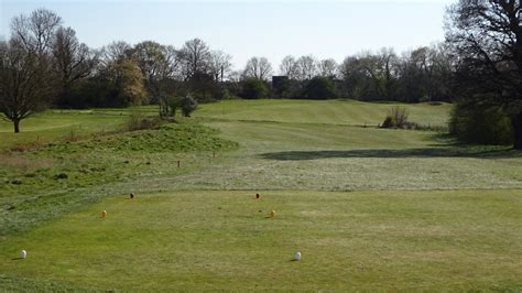 Top 18 Public Golf Courses in London | J-UK Golf