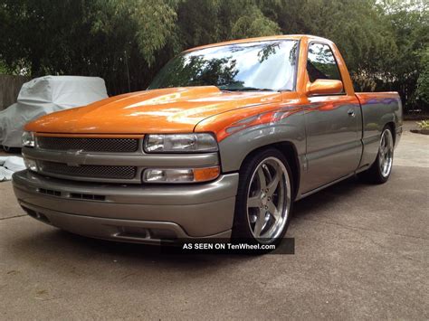 2000 Chevrolet Silverado Custom Truck