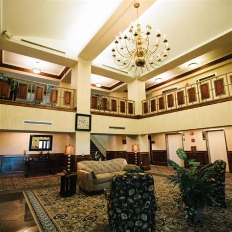 Grand Plaza Hotel in Branson, MO - Branson Travel Office