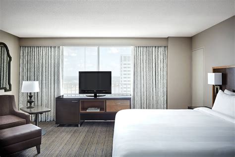 Modern 4-Star Hotel in New Orleans French Quarter | New Orleans Marriott