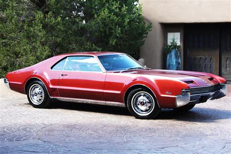 The Oldsmobile Toronado Made Front-Wheel Drive Cool: Muscle Car Monday