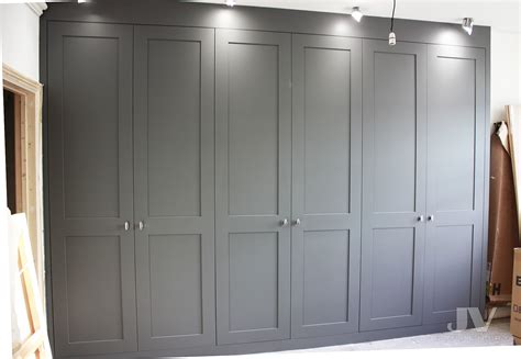 14 Grey Fitted Wardrobes Ideas for your bedroom | JV Carpentry