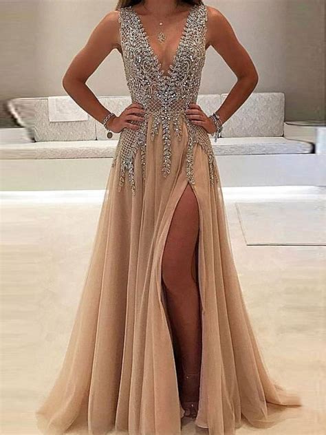 32 Most Popular Prom Dresses for 2019 – Eazy Glam