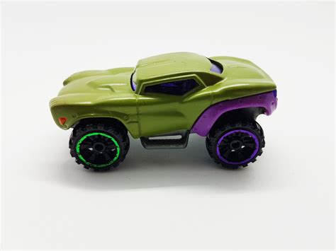 Green Hot Wheels Hulk Vintage Toy Car | Marvel Character Monster Truck ...