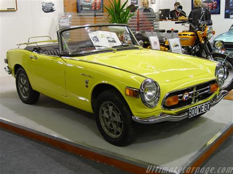 Honda S800 Convertible - Ultimatecarpage.com - Images, Specifications ...