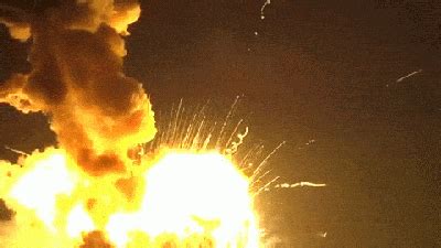 Explosion Rocket GIF - Find & Share on GIPHY