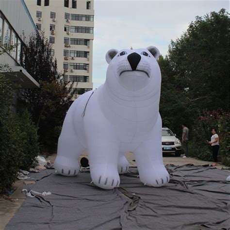 2021 Giant White Inflatable Balloon Polar Bear With LED Strip And Blower For City Parade Event ...