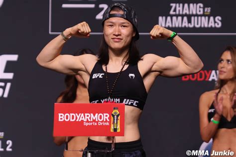 zhang-weili-ufc-261-ceremonial-weigh-ins | MMA Junkie