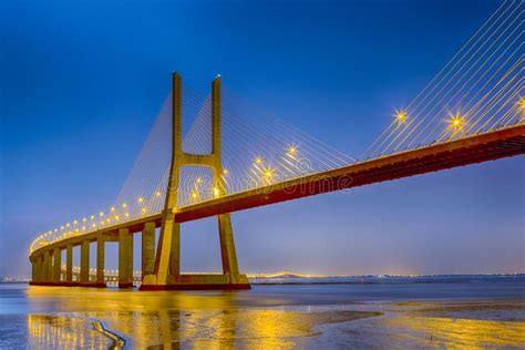 132 Famous Vasco Da Gama Bridge Night Stock Photos - Free & Royalty ...