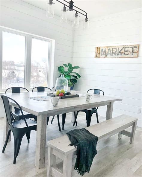 29 Black Dining Chairs for a Beautiful Farmhouse Dining Room