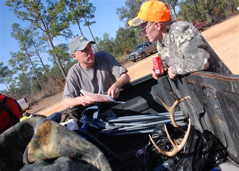 Eglin opens range to extraordinary hunters > Eglin Air Force Base > Article Display