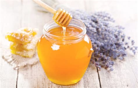 When Can Babies Have Honey? The Dangers of Introducing It Too Early