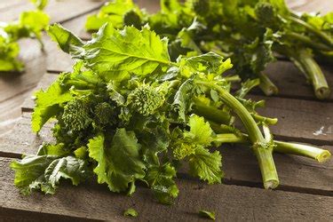 How to Cook Rapini | livestrong