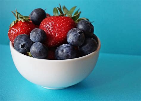 Berries: The Superior Fruits for Weight loss – I Dream of Me