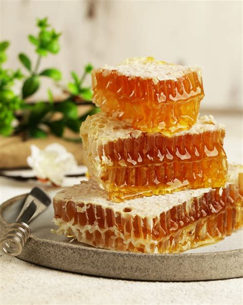 Honeycomb 200g – Adleys Honey