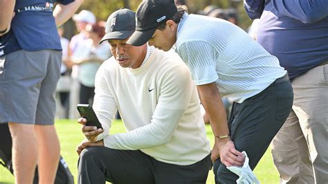 Tiger Woods breaks down his son Charlie's golf swing