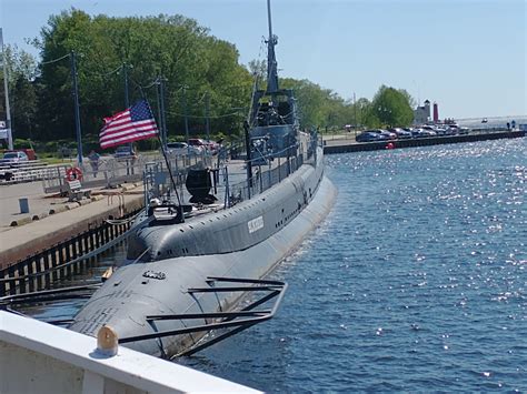 Visitor's Guide to the USS Silversides Submarine Museum - Body&Mind