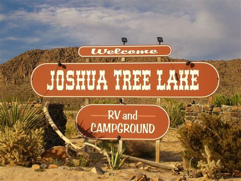 The Four Seasons: Joshua Tree Lake RV & Campground