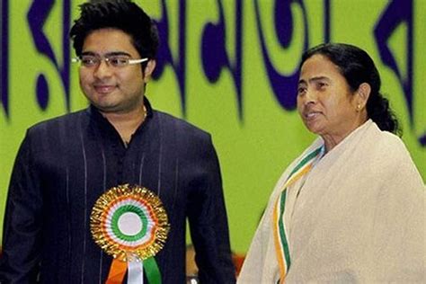 Mamata Banerjee Wiki, Age, Husband, Family, Biography & More - WikiBio